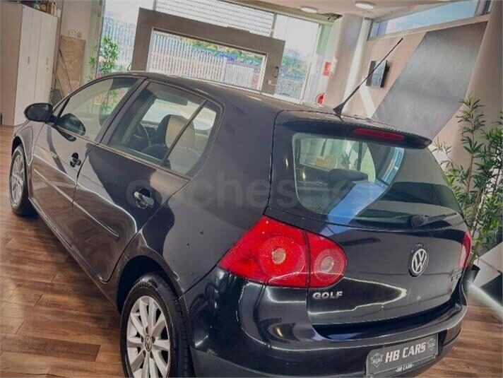 VOLKSWAGEN Golf 1.9 TDI iGolf