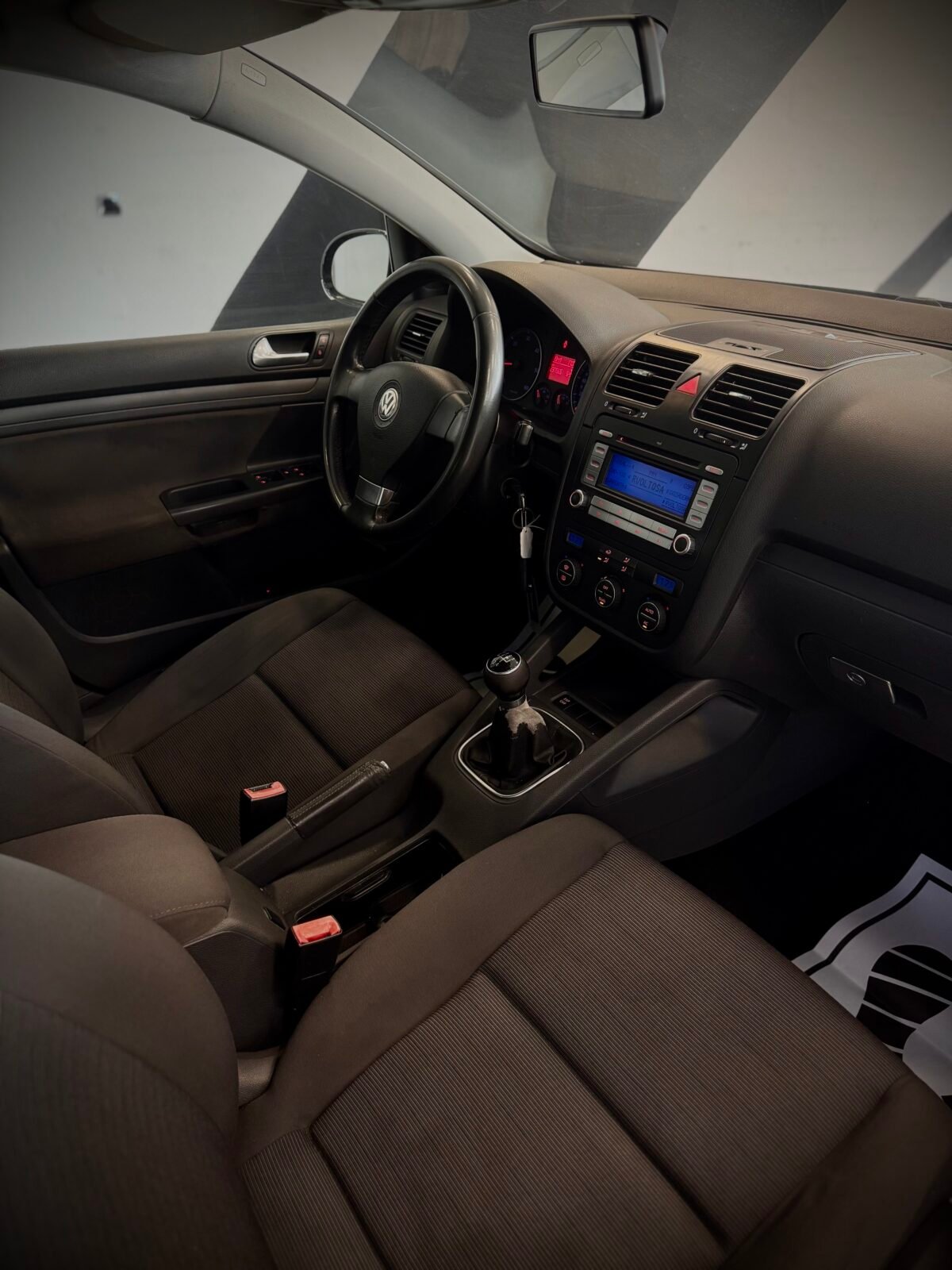 VOLKSWAGEN Golf 1.9tdi