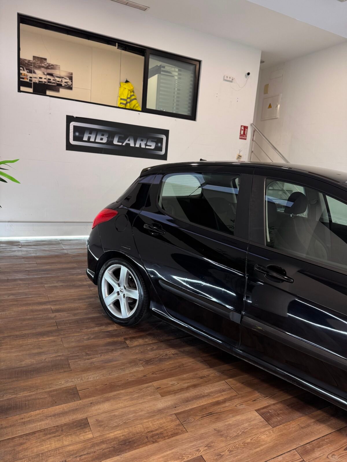 PEUGEOT 308 1.6hdi