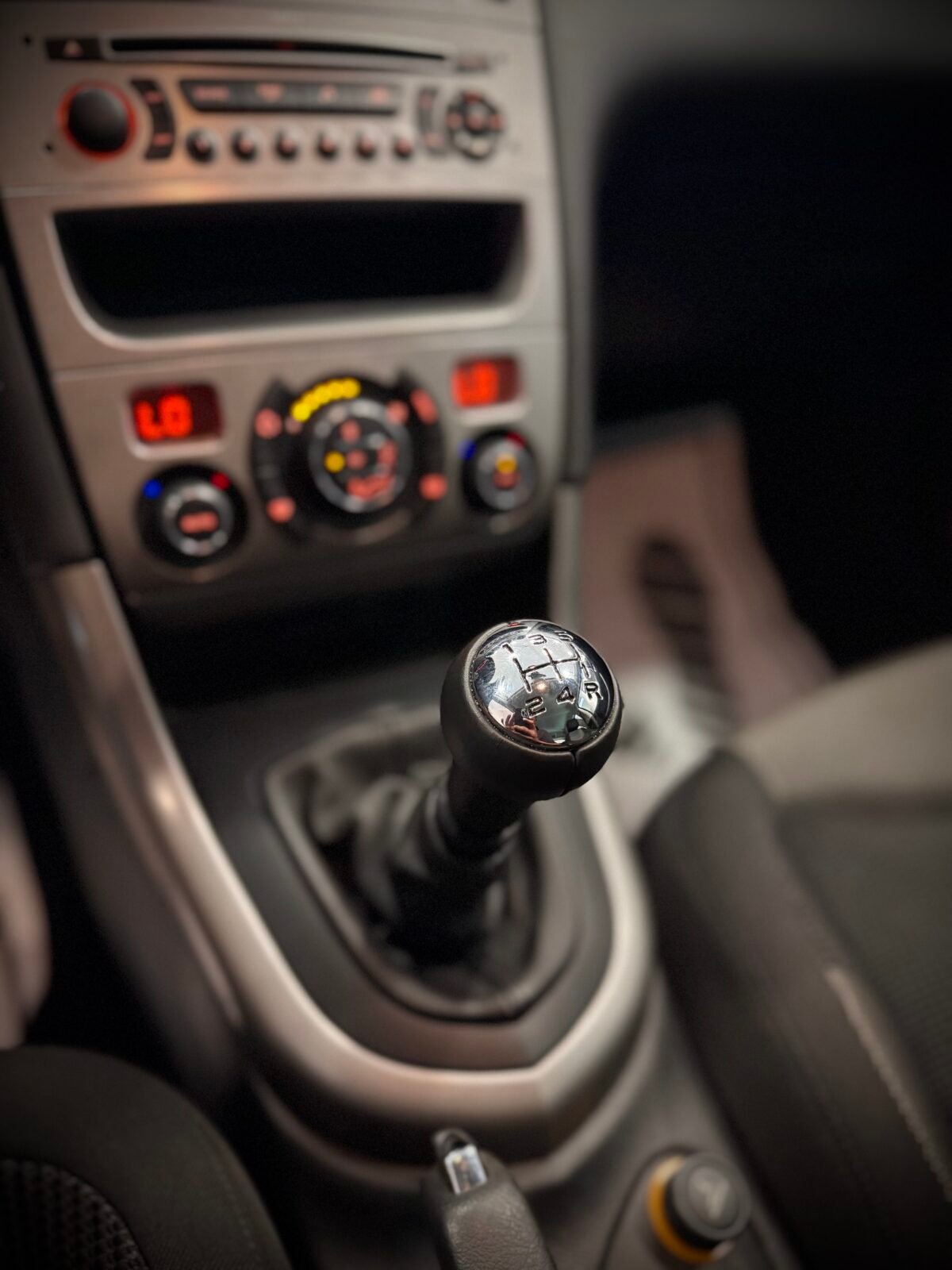PEUGEOT 308 1.6hdi