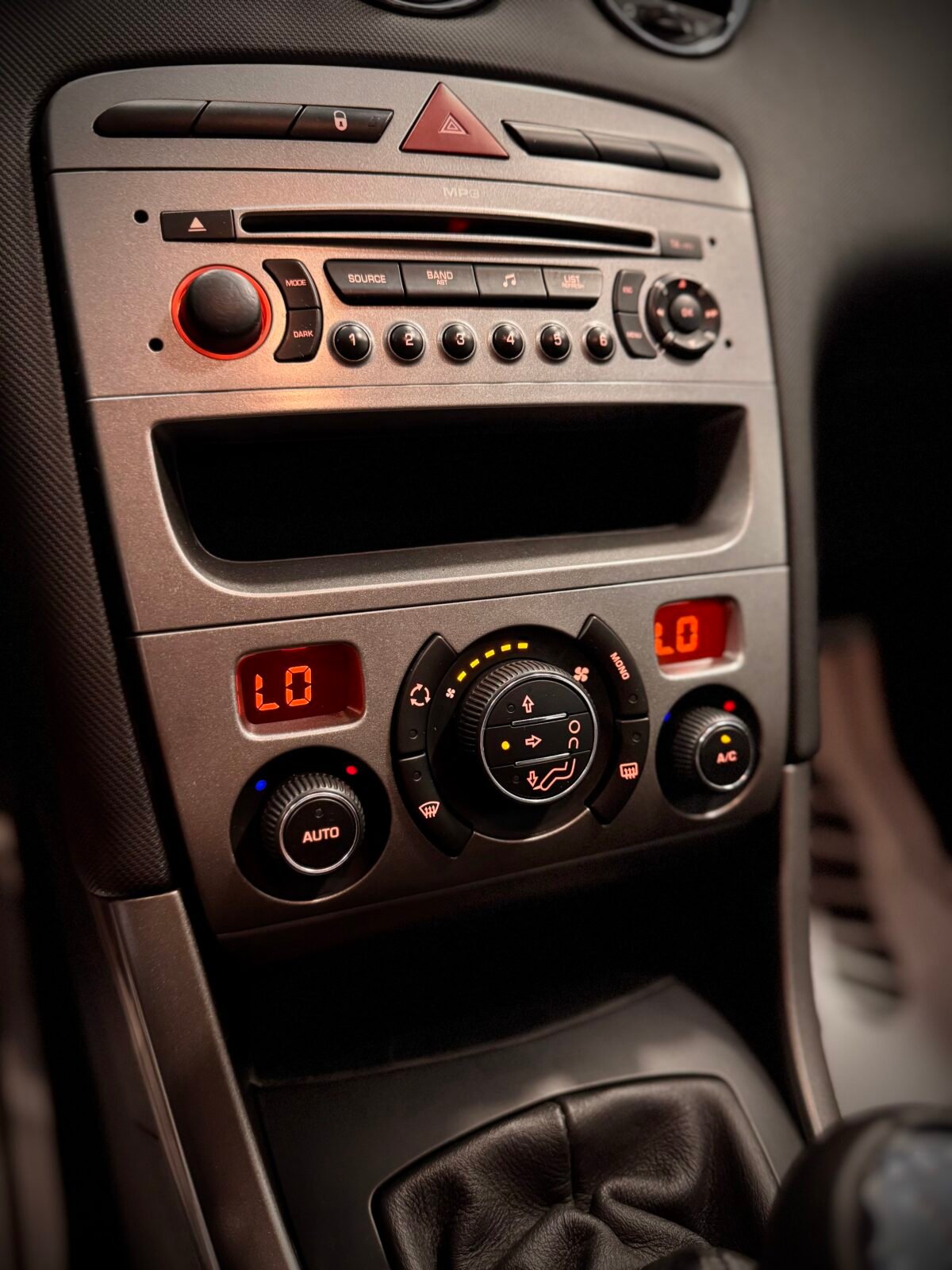 PEUGEOT 308 1.6hdi